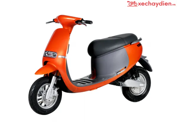 Xe máy điện Gogo Suzika màu cam mới nhất 2020